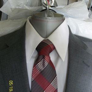 Soto33-41- Jos A Bank Lt Gray Solid 2Btn Suit